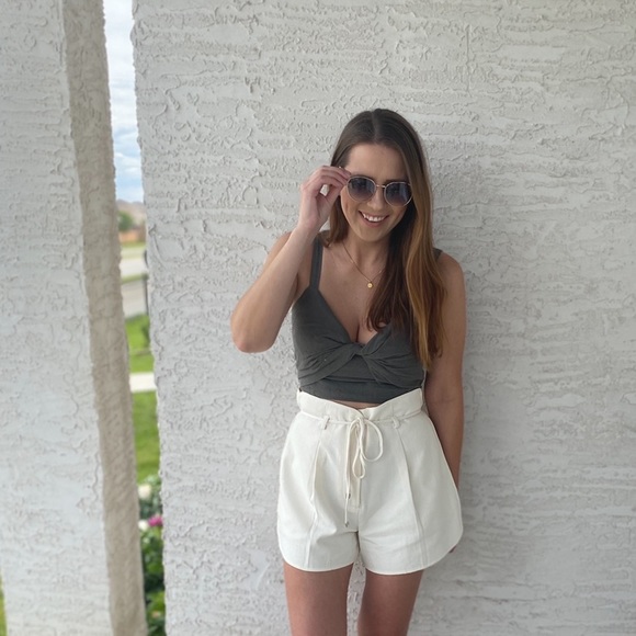 Milano Shorts - Picture 3 of 6